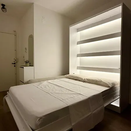 Modern With Terrace Within Walking Distance Of The Sea Apartmán Montesilvano Marina