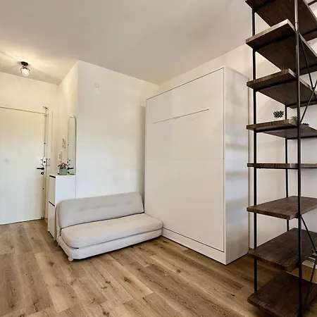 Apartmán Modern With Terrace Within Walking Distance Of The Sea *